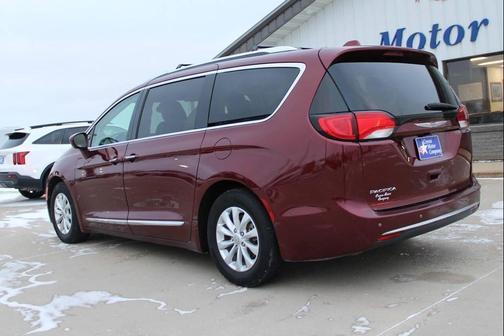 2018 Chrysler Pacifica Touring-L