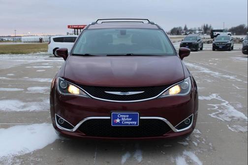 2018 Chrysler Pacifica Touring-L