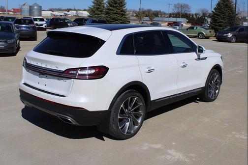 2020 Lincoln Nautilus Reserve