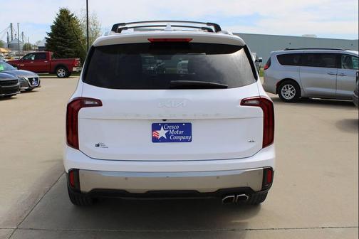 Glacial White Pearl 2025 Kia Telluride S