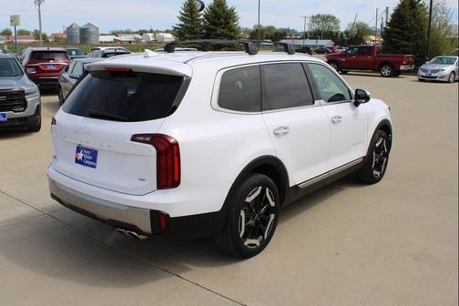 Glacial White Pearl 2025 Kia Telluride S