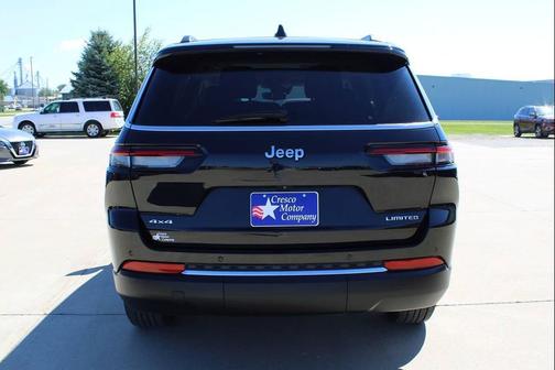 Diamond Black Crystal Pearlcoat 2023 Jeep Grand Cherokee L Limited