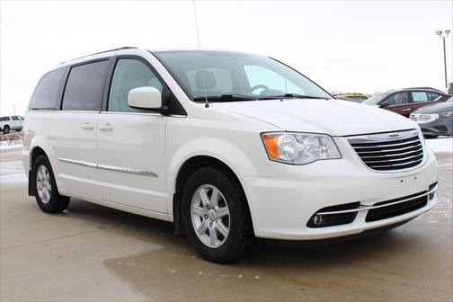 2013 Chrysler Town & Country Touring