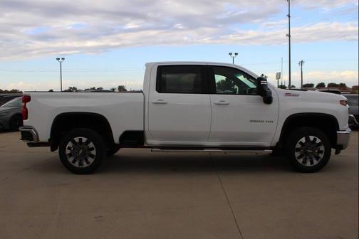 Summit White 2023 Chevrolet Silverado 3500 LT