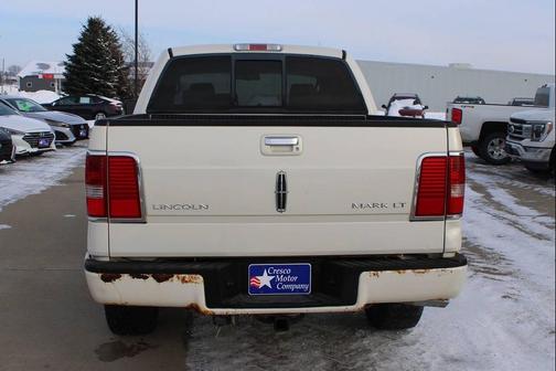 2007 Lincoln Mark LT Base 4dr SuperCrew 4WD 5.5 ft. SB