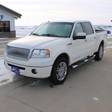 2007 Lincoln Mark LT Base 4dr SuperCrew 4WD 5.5 ft. SB