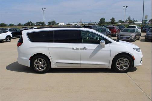 2022 Chrysler Pacifica Limited