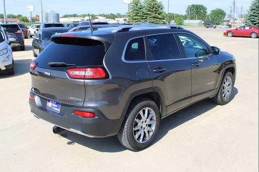 Granite Crystal Metallic Clearcoat 2018 Jeep Cherokee Limited