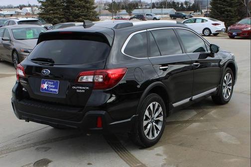Crystal Black Silica 2019 Subaru Outback 3.6R Touring