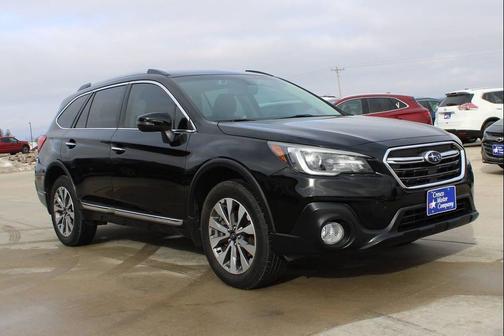 Crystal Black Silica 2019 Subaru Outback 3.6R Touring