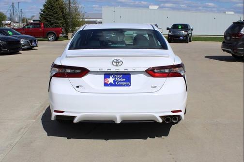 Ice Cap 2024 Toyota Camry SE