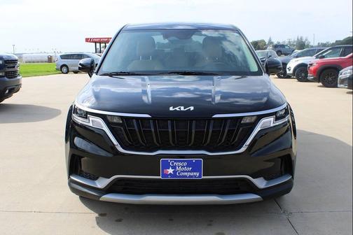 2023 Kia Carnival LX