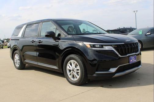 2023 Kia Carnival LX