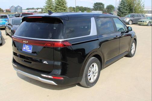 2023 Kia Carnival LX