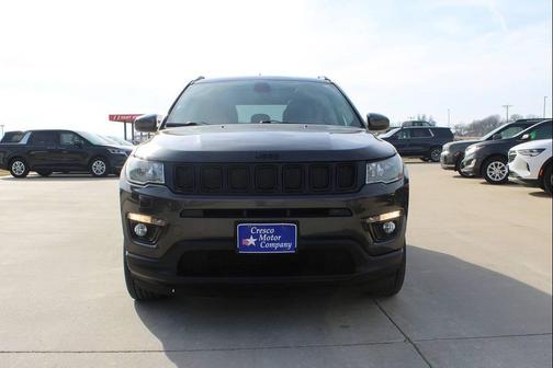 Granite Crystal Metallic Clearcoat 2018 Jeep Compass Latitude