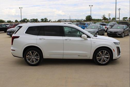 2023 Cadillac XT6 Premium Luxury AWD