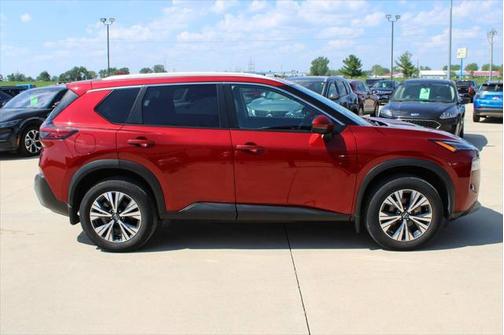 2022 Nissan Rogue SV