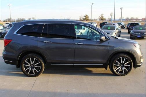 2020 Honda Pilot Touring 8-Passenger