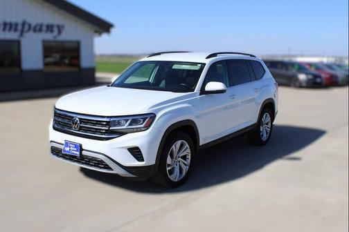 Pure White 2021 Volkswagen Atlas V6 SE 4dr SUV w/Technology