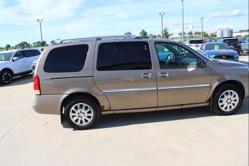 Sandstone Metallic 2006 Buick Terraza CXL