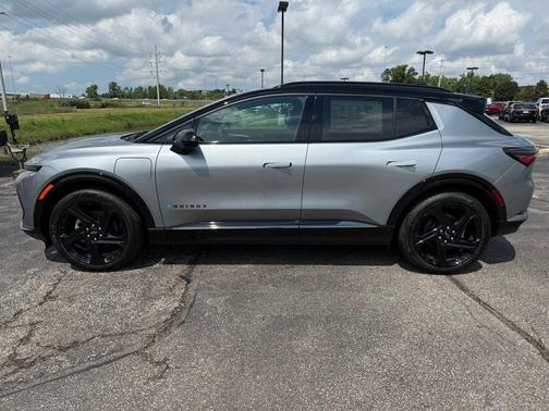 2025 Chevrolet Equinox EV RS