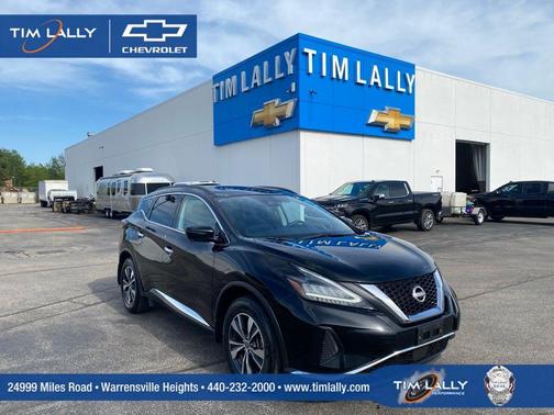 Black 2024 Nissan Murano SV