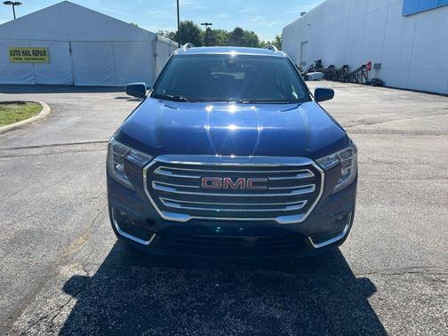 Marine Metallic 2023 GMC Terrain SLT