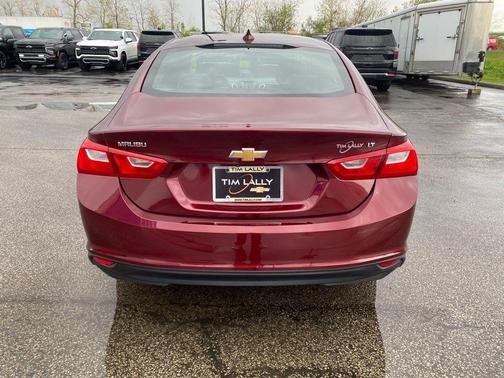 Red Metallic 2016 Chevrolet Malibu 1LT