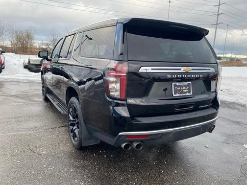 2023 Chevrolet Suburban Premier
