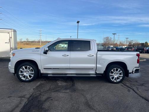 2022 Chevrolet Silverado 1500 High Country