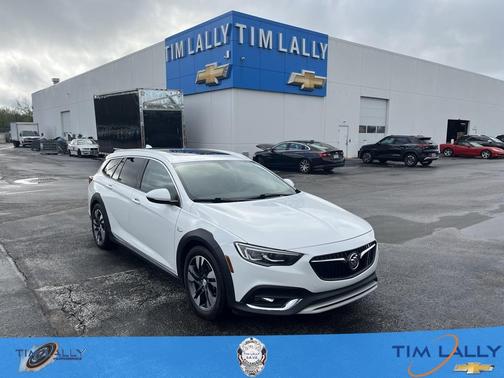 2019 Buick Regal TourX Essence