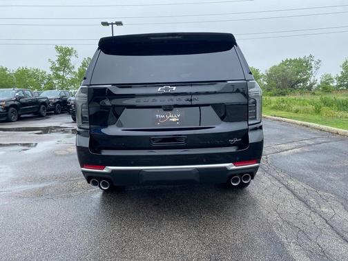2025 Chevrolet Suburban Premier