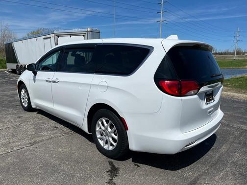 2017 Chrysler Pacifica LX
