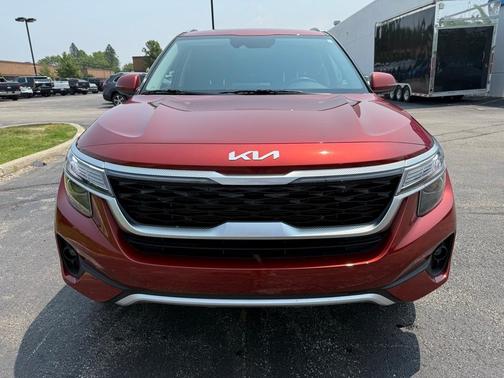 2023 Kia Seltos S