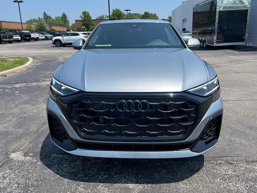 2025 Audi Q8 55 Premium