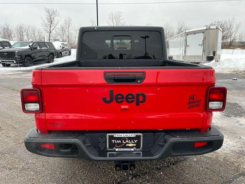2021 Jeep Gladiator Sport