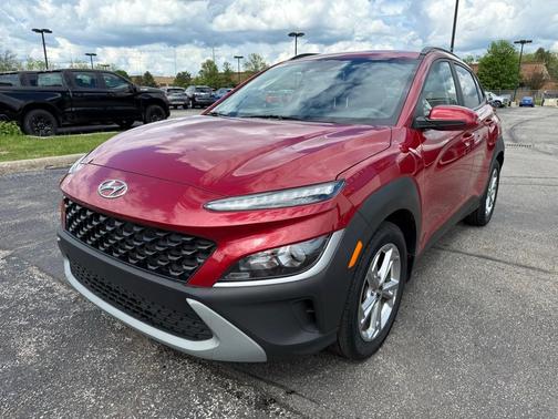 2022 Hyundai KONA SEL