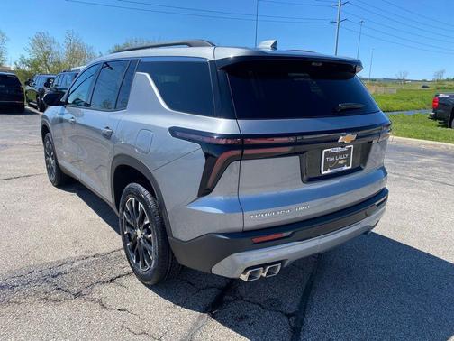 Sterling Gray Metallic 2026 Chevrolet Traverse LT