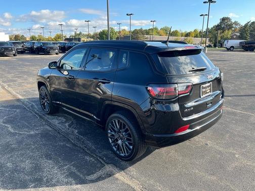 2022 Jeep Compass Altitude
