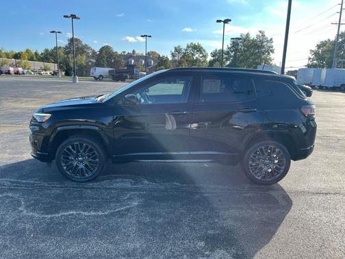 2022 Jeep Compass Altitude
