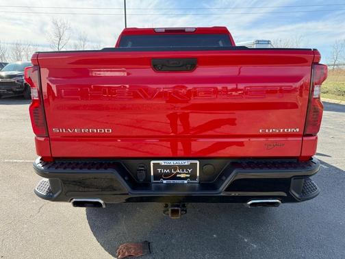 2022 Chevrolet Silverado 1500 Custom Trail Boss