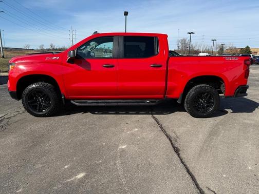 2022 Chevrolet Silverado 1500 Custom Trail Boss
