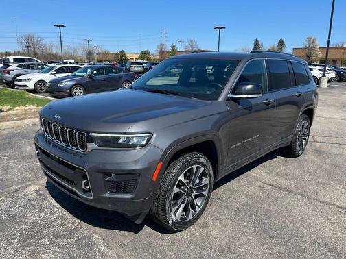 Metallic 2021 Jeep Grand Cherokee L Overland