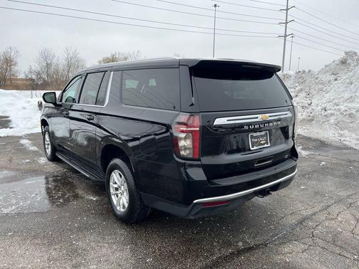 2024 Chevrolet Suburban LT