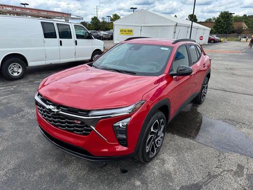 Red 2026 Chevrolet Trax 2RS
