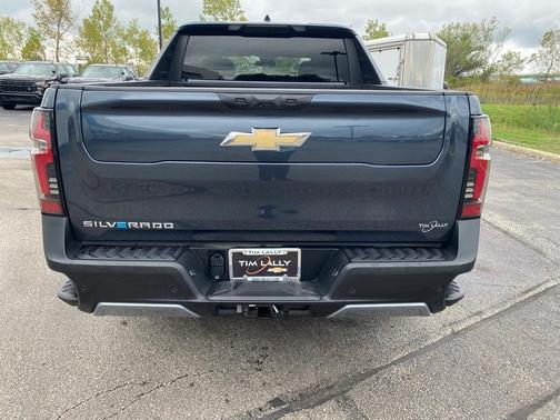 2025 Chevrolet Silverado EV LT