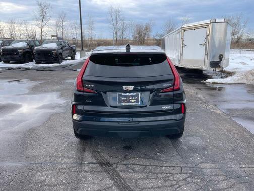 2024 Cadillac XT4 Luxury
