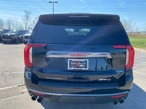 2023 GMC Yukon AT4