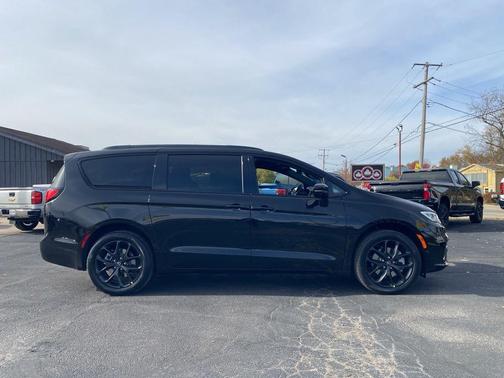 2026 Chrysler Pacifica Limited