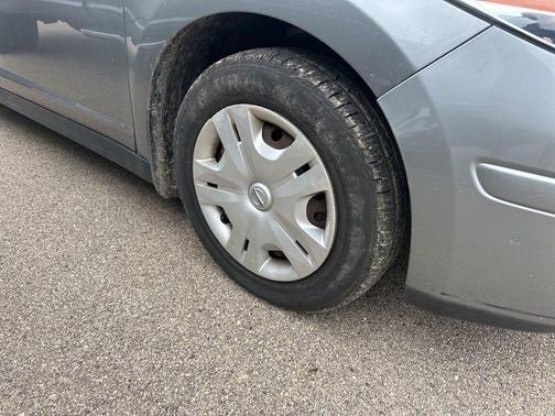 2011 Nissan Versa 1.8 S